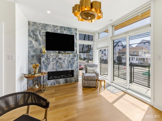 6709 Atlantic Avenue, Ventnor, NJ 08406