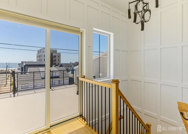 6709 Atlantic Avenue, Ventnor, NJ 08406