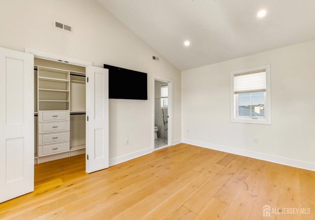 6709 Atlantic Avenue, Ventnor, NJ 08406