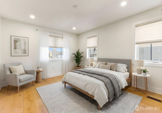 6709 Atlantic Avenue, Ventnor, NJ 08406