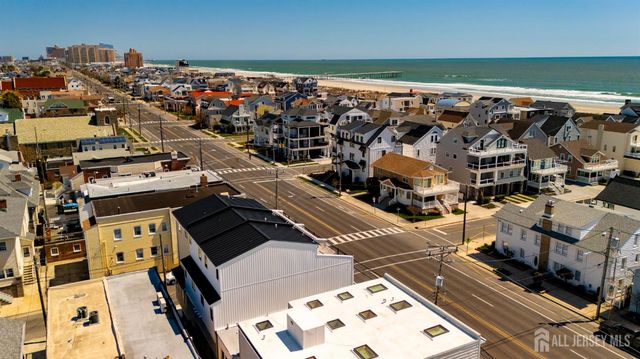 6709 Atlantic Avenue, Ventnor, NJ 08406