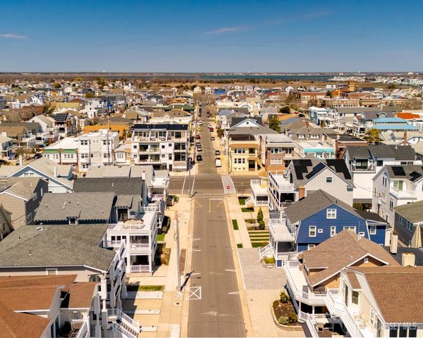 6709 Atlantic Avenue, Ventnor, NJ 08406