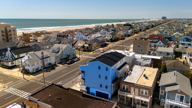 6709 Atlantic Avenue, Ventnor, NJ 08406