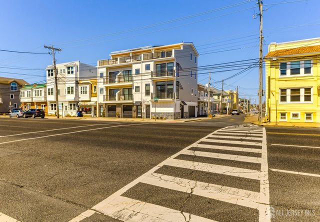 6709 Atlantic Avenue, Ventnor, NJ 08406