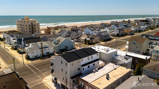 6709 Atlantic Avenue, Ventnor, NJ 08406