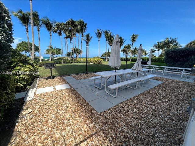 8855 Collins Ave. Oceanfront direct 4C, Surfside, FL 33154