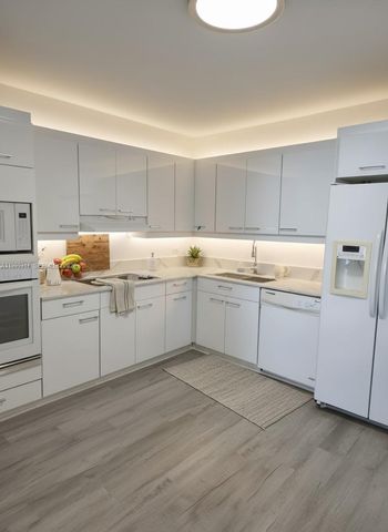 8855 Collins Ave. Oceanfront direct 4C, Surfside, FL 33154