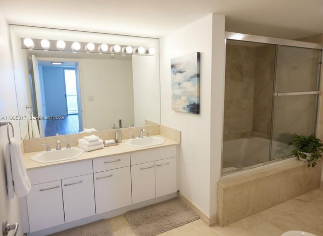 8855 Collins Ave. Oceanfront direct 4C, Surfside, FL 33154