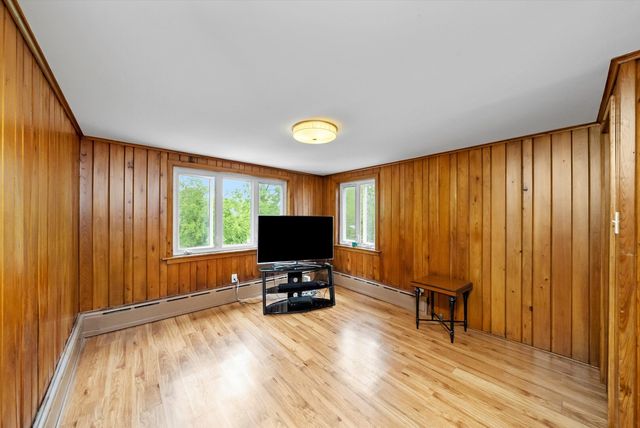 9209 S Hoyne Avenue, Chicago, IL 60643