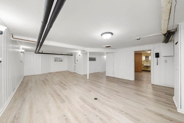 9209 S Hoyne Avenue, Chicago, IL 60643