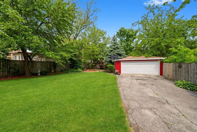 9209 S Hoyne Avenue, Chicago, IL 60643