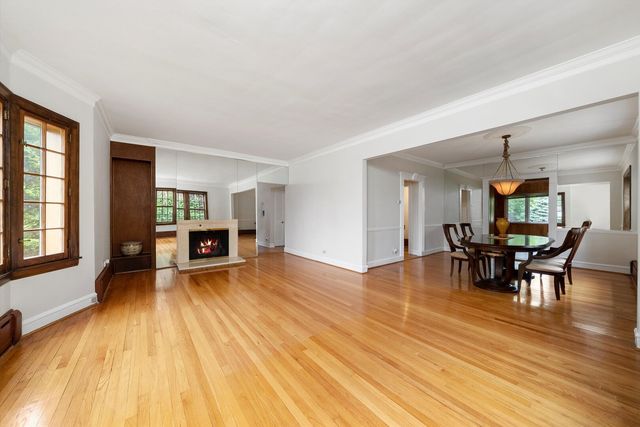 9209 S Hoyne Avenue, Chicago, IL 60643