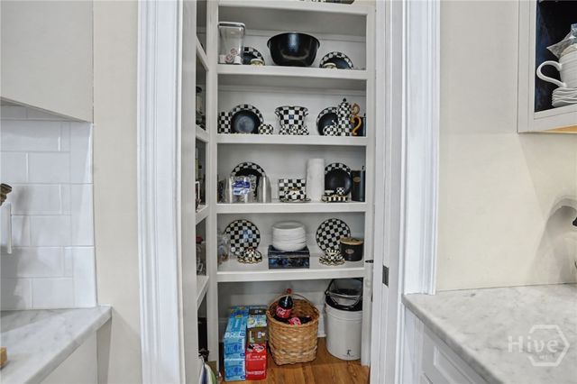 406 E Park Avenue, Savannah, GA 31401