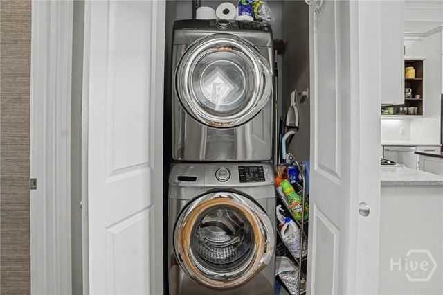 406 E Park Avenue, Savannah, GA 31401