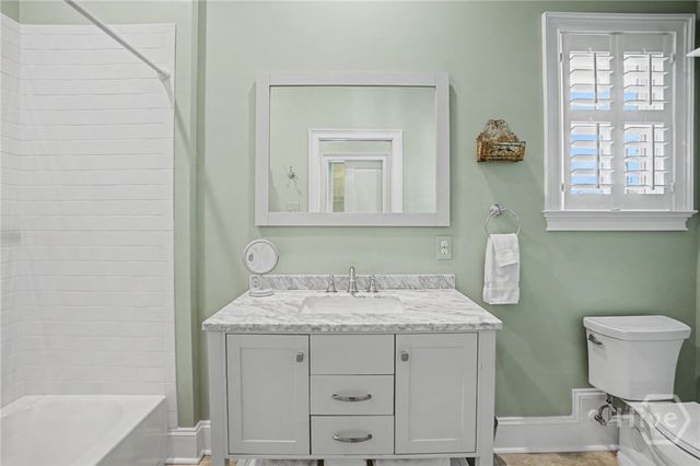 406 E Park Avenue, Savannah, GA 31401