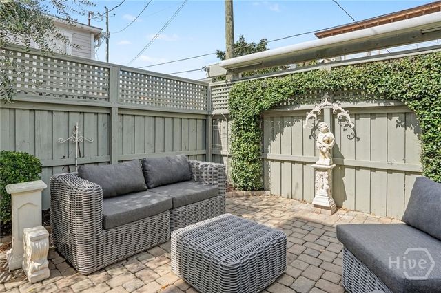 406 E Park Avenue, Savannah, GA 31401