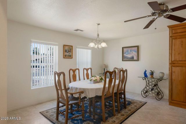 7618 W JOHN CABOT Road, Glendale, AZ 85308
