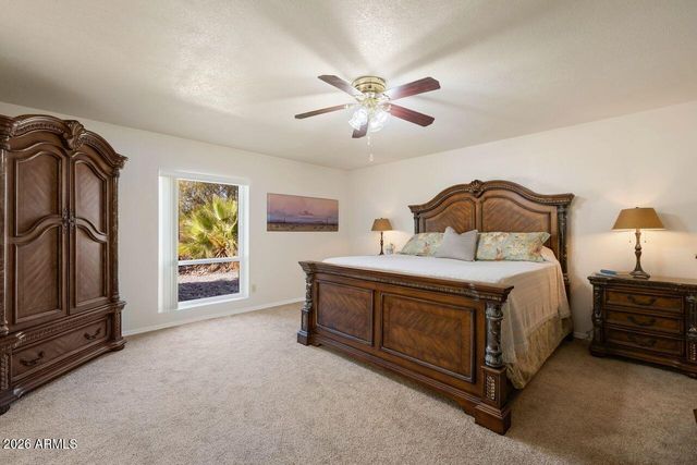 7618 W JOHN CABOT Road, Glendale, AZ 85308