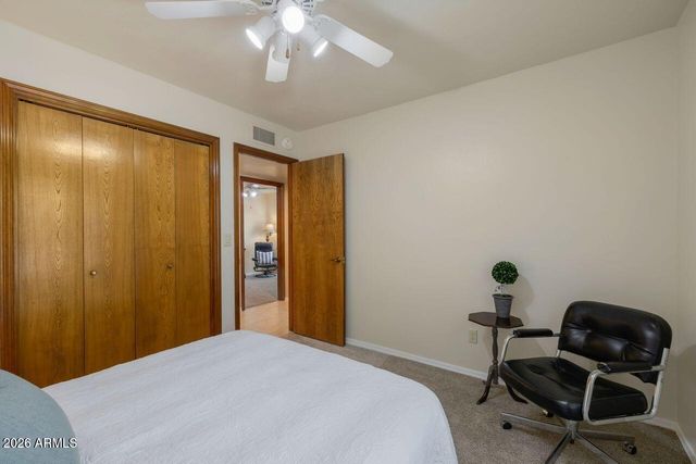 7618 W JOHN CABOT Road, Glendale, AZ 85308