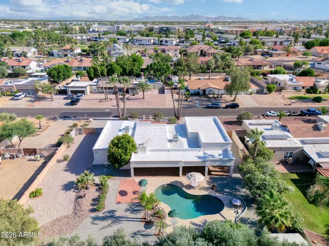 7618 W JOHN CABOT Road, Glendale, AZ 85308