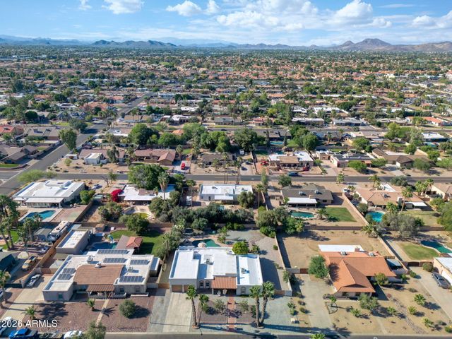 7618 W JOHN CABOT Road, Glendale, AZ 85308