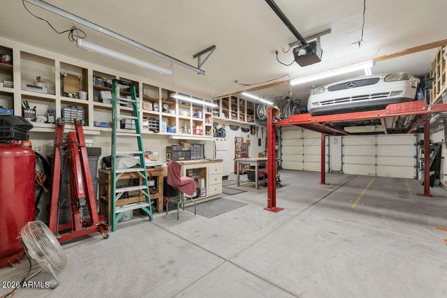 7618 W JOHN CABOT Road, Glendale, AZ 85308