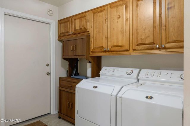 7618 W JOHN CABOT Road, Glendale, AZ 85308