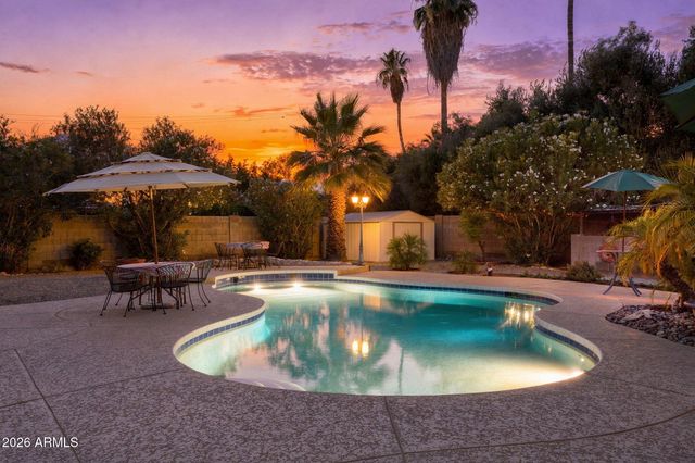 7618 W JOHN CABOT Road, Glendale, AZ 85308