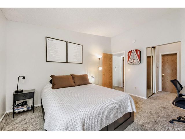 6705 S Field St 827, Littleton, CO 80128