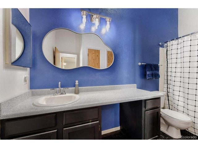 6705 S Field St 827, Littleton, CO 80128