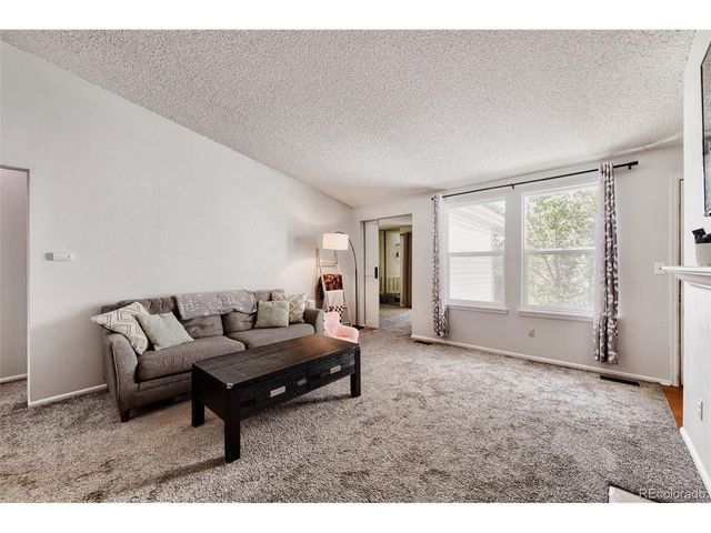 6705 S Field St 827, Littleton, CO 80128