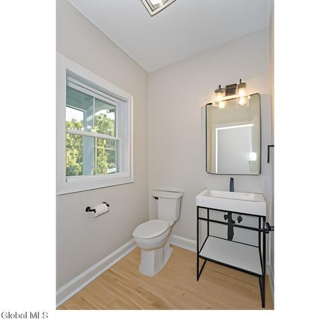 295 Jefferson Street, Saratoga Springs, Inside, NY 12866
