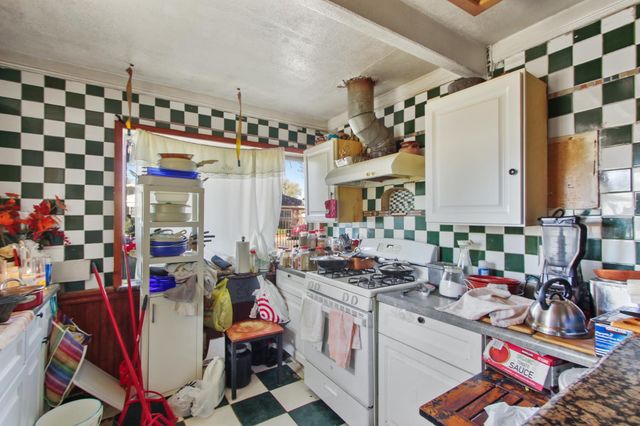 200 Lindley Dr, Sacramento, CA 95815