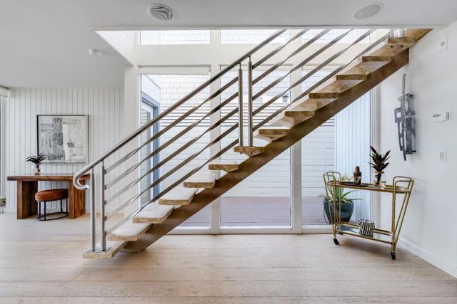 9 Rockview Drive, Santa Cruz, CA 95062