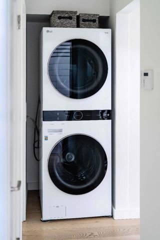 9 Rockview Drive, Santa Cruz, CA 95062