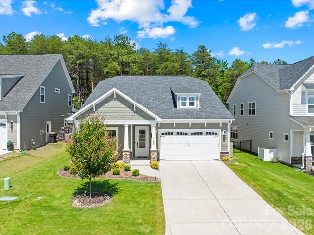 1368 Cedardale Lane, Denver, NC 28037