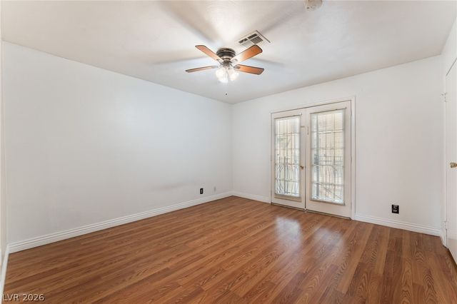 7084 BURCOT Avenue J21, Las Vegas, NV 89156