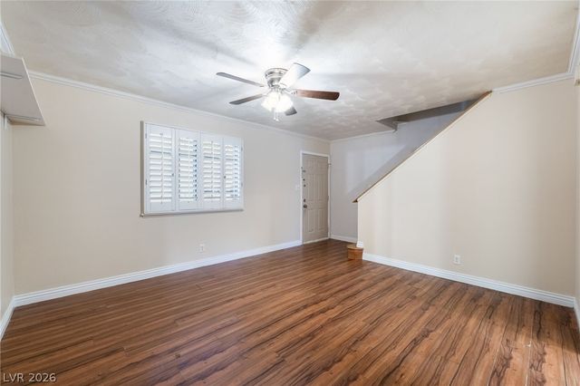 7084 BURCOT Avenue J21, Las Vegas, NV 89156