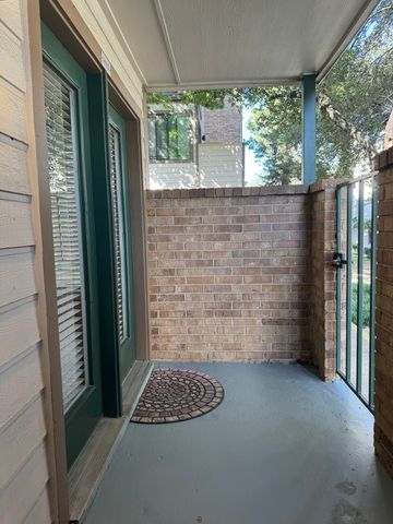 2311 Balsam Drive H105, Arlington, TX 76006