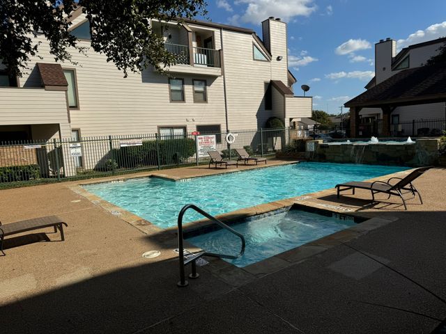 2311 Balsam Drive H105, Arlington, TX 76006