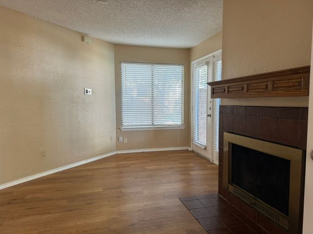 2311 Balsam Drive H105, Arlington, TX 76006