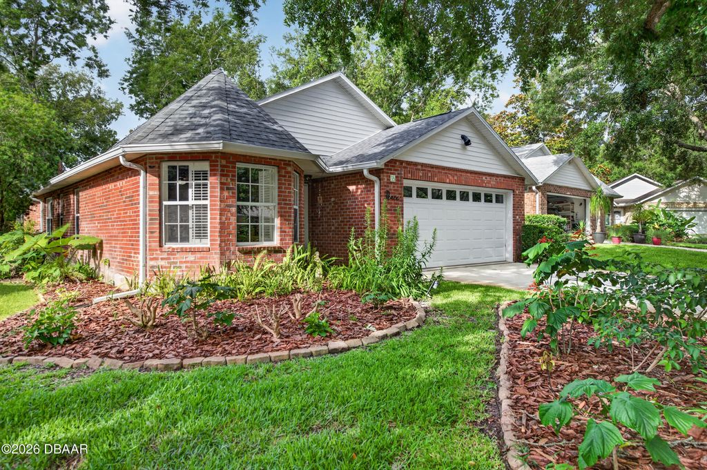 18 Oak Village Drive, Ormond Beach, FL 32174