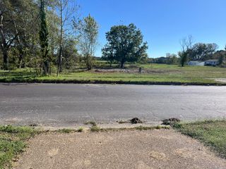 214 S Wall Street 2, Mountain Grove, MO 65711