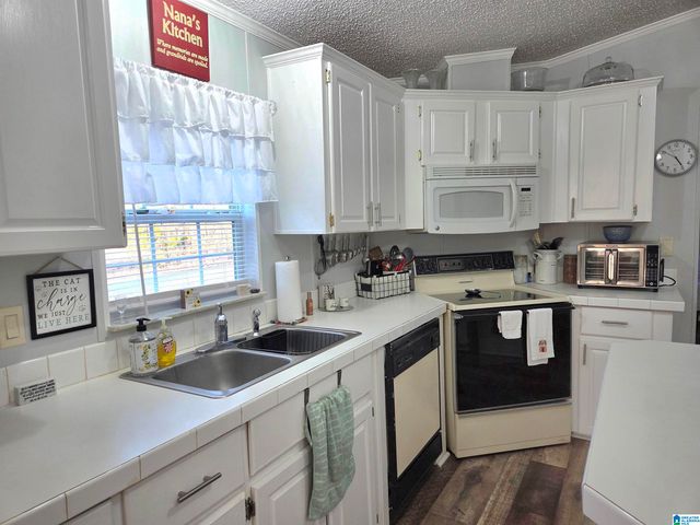 3033 MARBLE VALLEY ROAD, Sylacauga, AL 35151