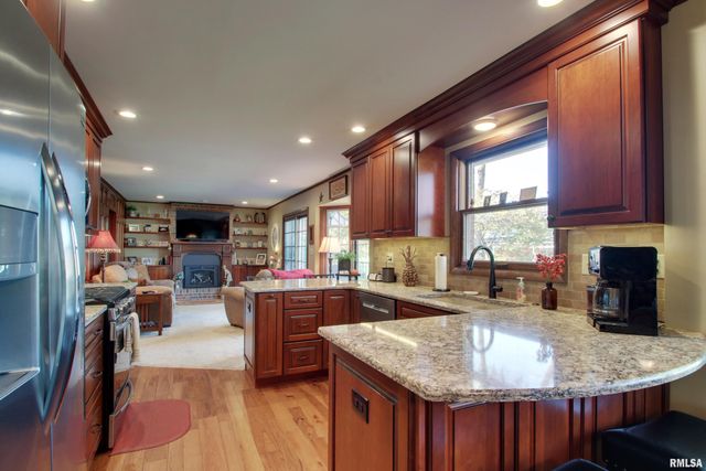 3111 CABOT Road, Quincy, IL 62301