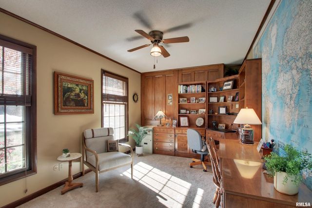 3111 CABOT Road, Quincy, IL 62301