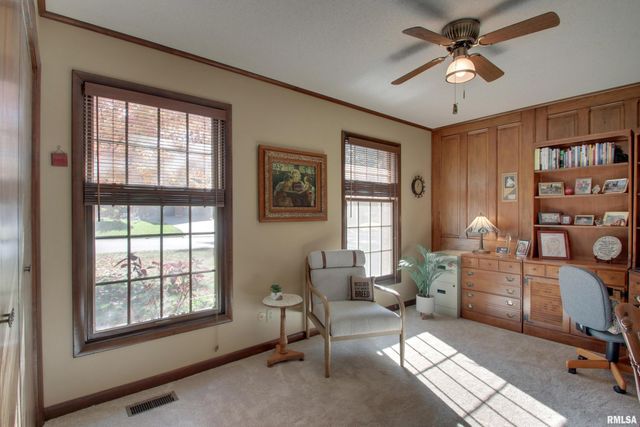 3111 CABOT Road, Quincy, IL 62301