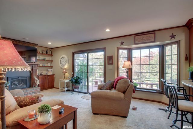 3111 CABOT Road, Quincy, IL 62301