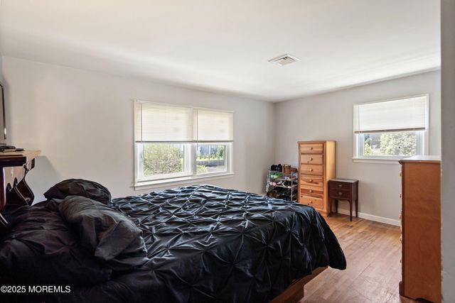 1108 Anchor Avenue, Beachwood, NJ 08722