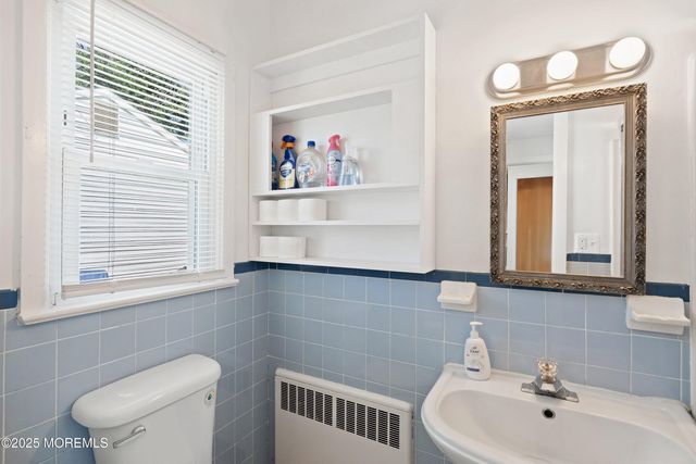 1108 Anchor Avenue, Beachwood, NJ 08722